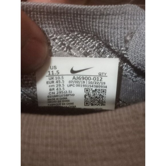 Nike Air VaporMax Flyknit 3 Men's Size 11.5 Particle Grey/Black/Red, AJ6900-012 - Picture 2 of 15